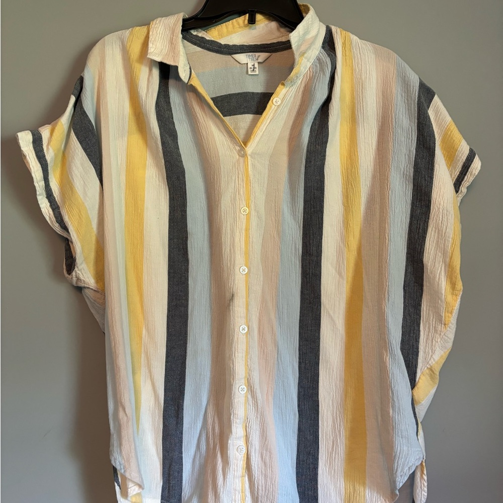 Time & Tru short sleeve Medium